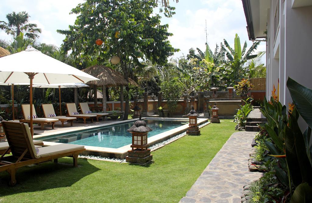 Papaya Guesthouse Canggu Dış mekan fotoğraf